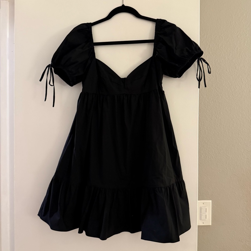 Chic Black Puff Sleeve Dress